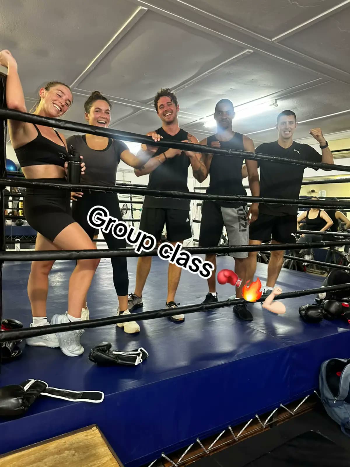 Group boxing class at Hard Punch Boxing and Fitness